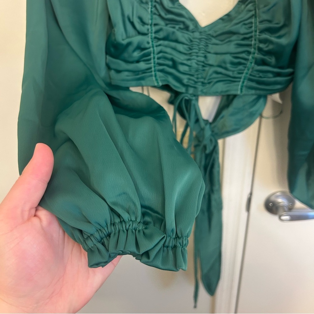 NWT Urban Outfitters Green Satin Ruched Ruffle Crop Top Tie Back Size Medium - Picture 4 of 10
